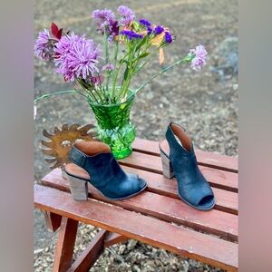 NWOB The Lucky Brand Lizette Genuine Black Leather Peep Toe Slingback Size 7.5M